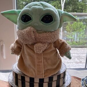 Baby Yoda Grogu Plushie Stuffed Toy Star Wars 8 inches Like New Condition